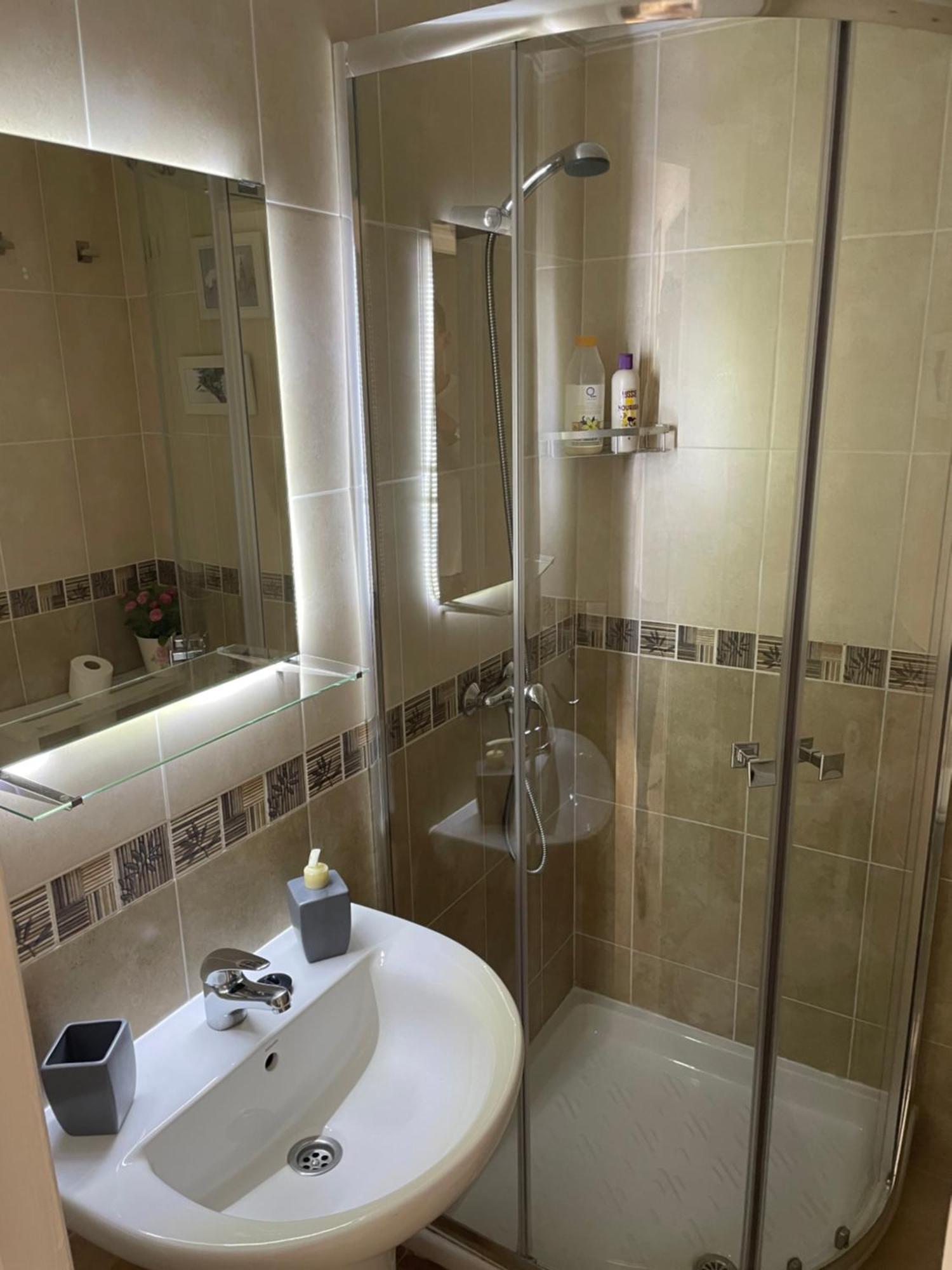 Arco Macarena Apartman Sevilla Kültér fotó